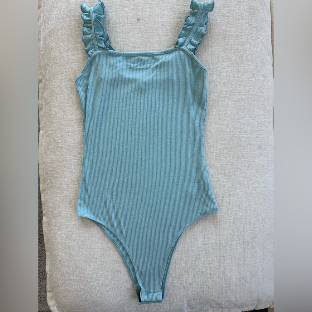 Le Lis Aqua Ribbed Top